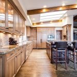 Contemporary dining room decor