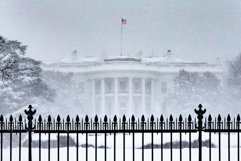 White House in 2016 Blizzard (Explored)