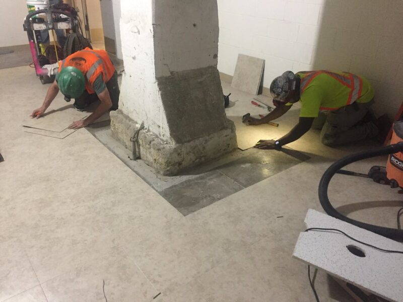 Placing vinyl flooring around columns