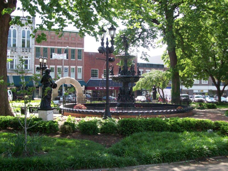 Fountain Square Park Bowling Green, Kentucky Cage the Elephant hometown