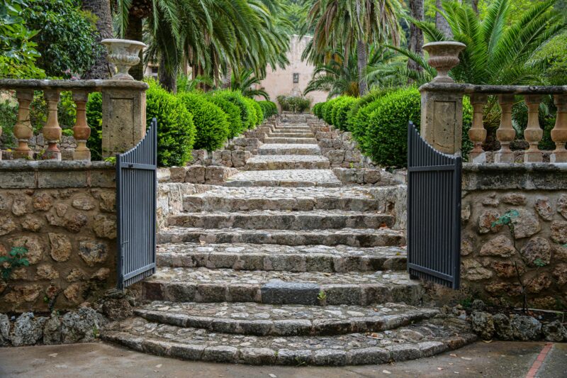 Jardines de Alfabia Mallorca Lioness filming site