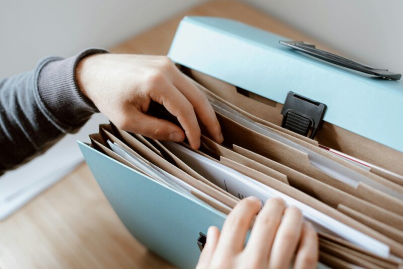 Organizing emails in a folder for Gmail archive