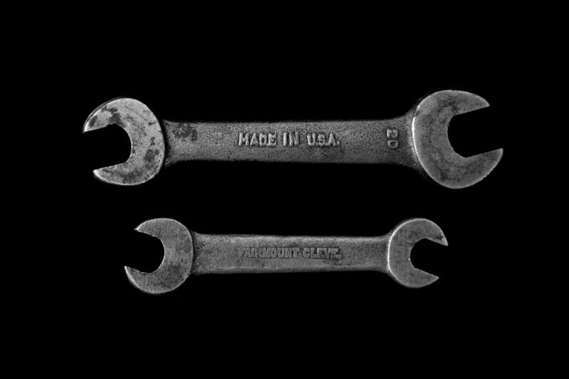 Guide on how to use a basin wrench