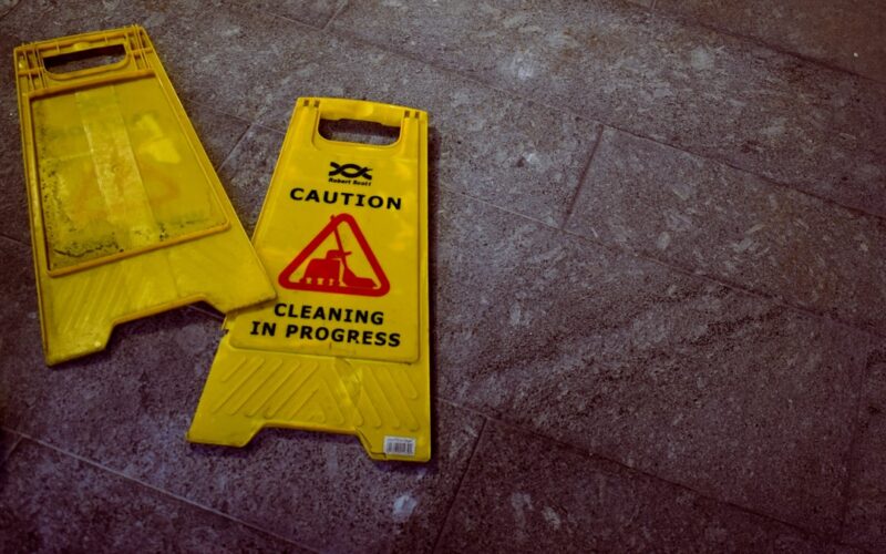 how to use a wet vac for cleaning wet surfaces