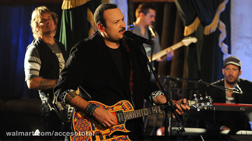 Pepe Aguilar en Acceso Total