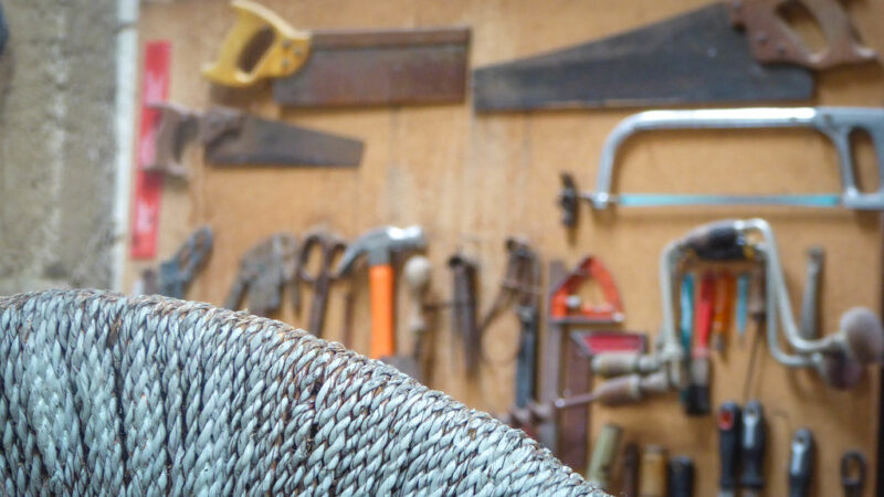 Toolboard beoynd the rattan rope chair
