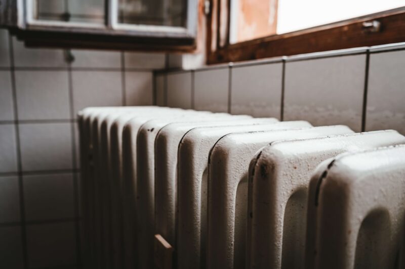 steam vs hot water radiator
