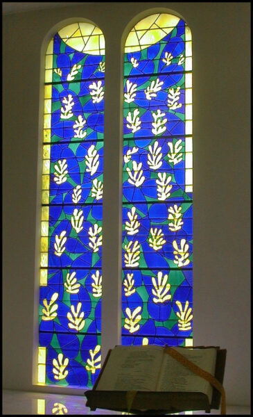 Chapelle Matisse with intricate decorative elements
