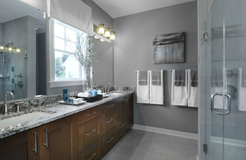 Crawford Model Owner's Bath with a luxury design