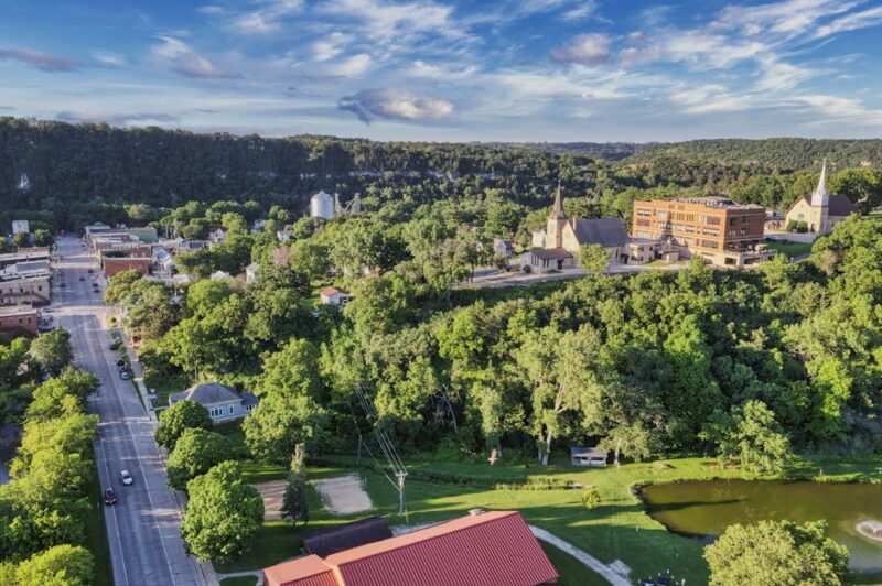 The Return of Main Street: Small-Town Commercial District Revitalization in the Midwest