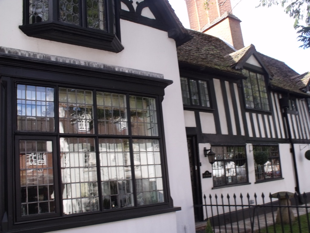 Yew Tree House, High Street, Henley-in-Arden - old windows