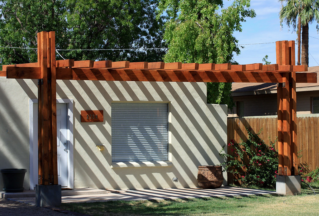 Diagonals in the Daylight