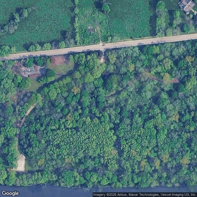 where is Farnsworth House located
